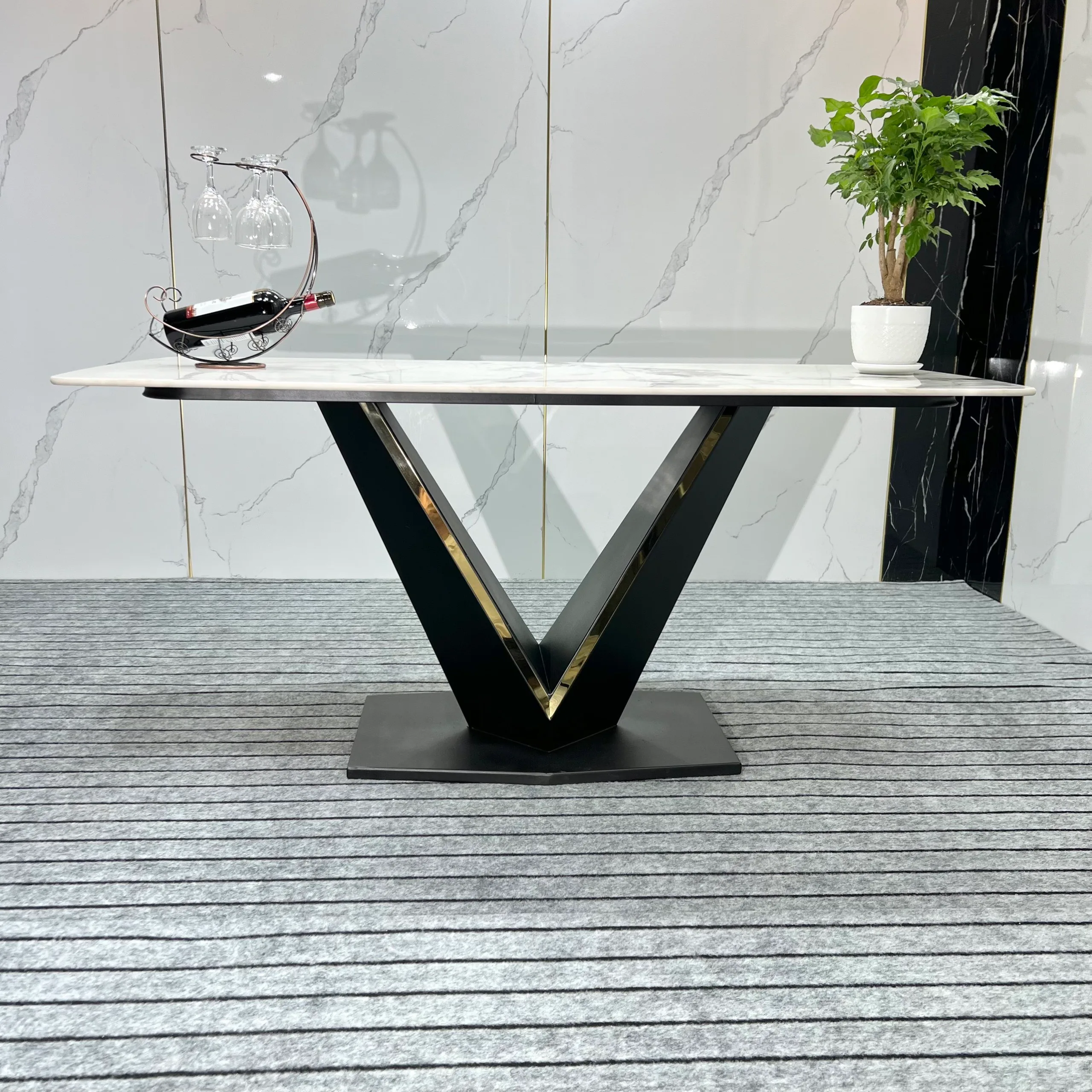 Ban An Mat Da Ceramic Dai 1m6 Chan Sat Chu V Ma Tinh Dien