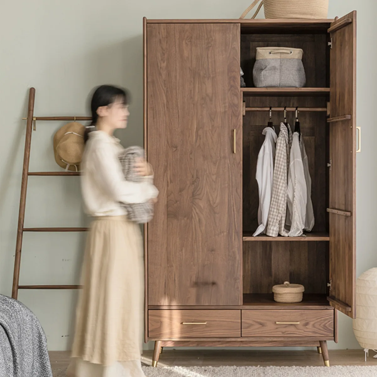 Tu Quan Ao Go Soi Phong Cach Rustic Tqa 16 3